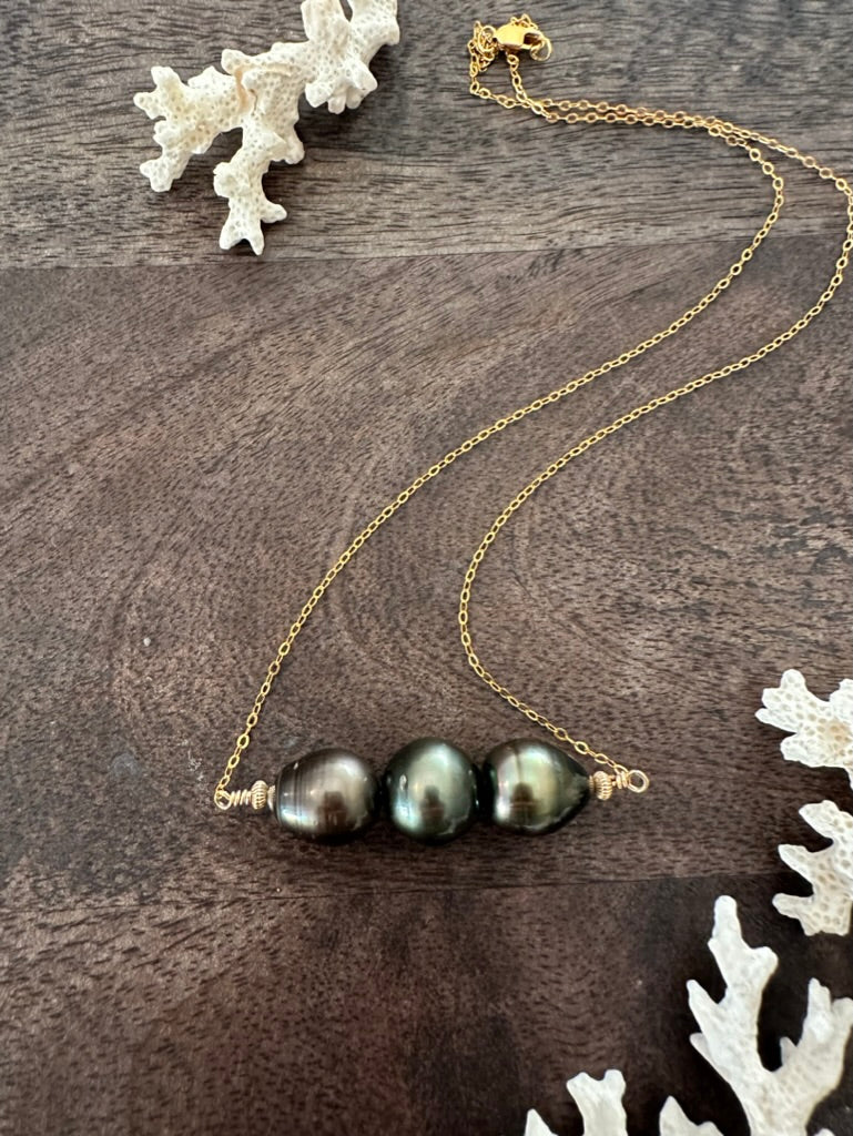 Tide & Tied Oceanic Triplet : Tahitian Pearl Bar Necklace TTTB