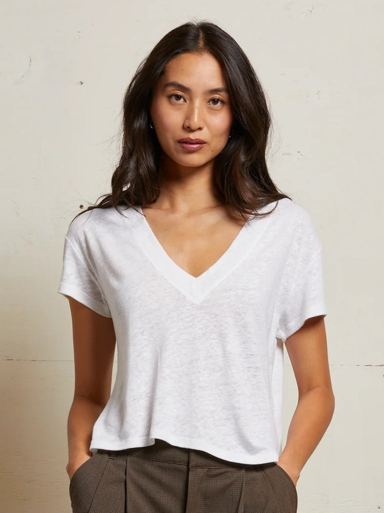 Rosie - linen blend Vneck T - Natural - Perfect White Tee