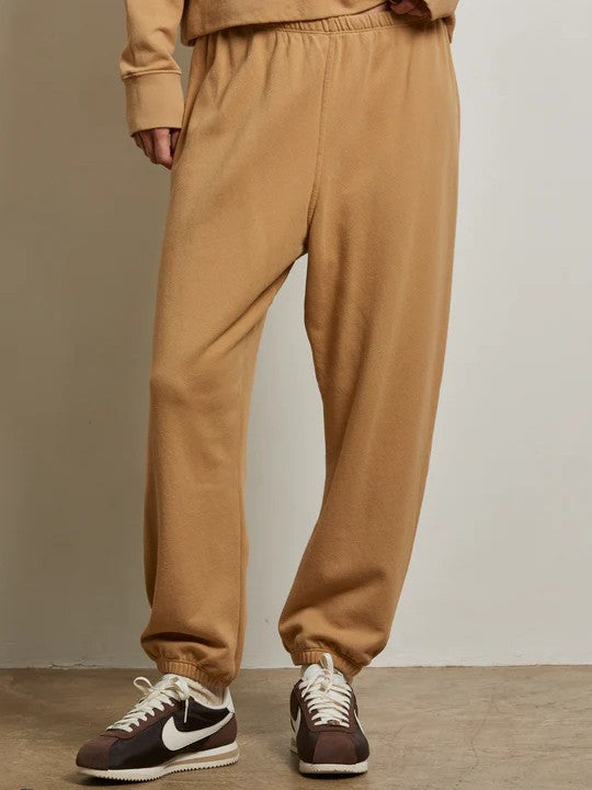 Stevie Sweatpants - Suede - Perfect White Tee