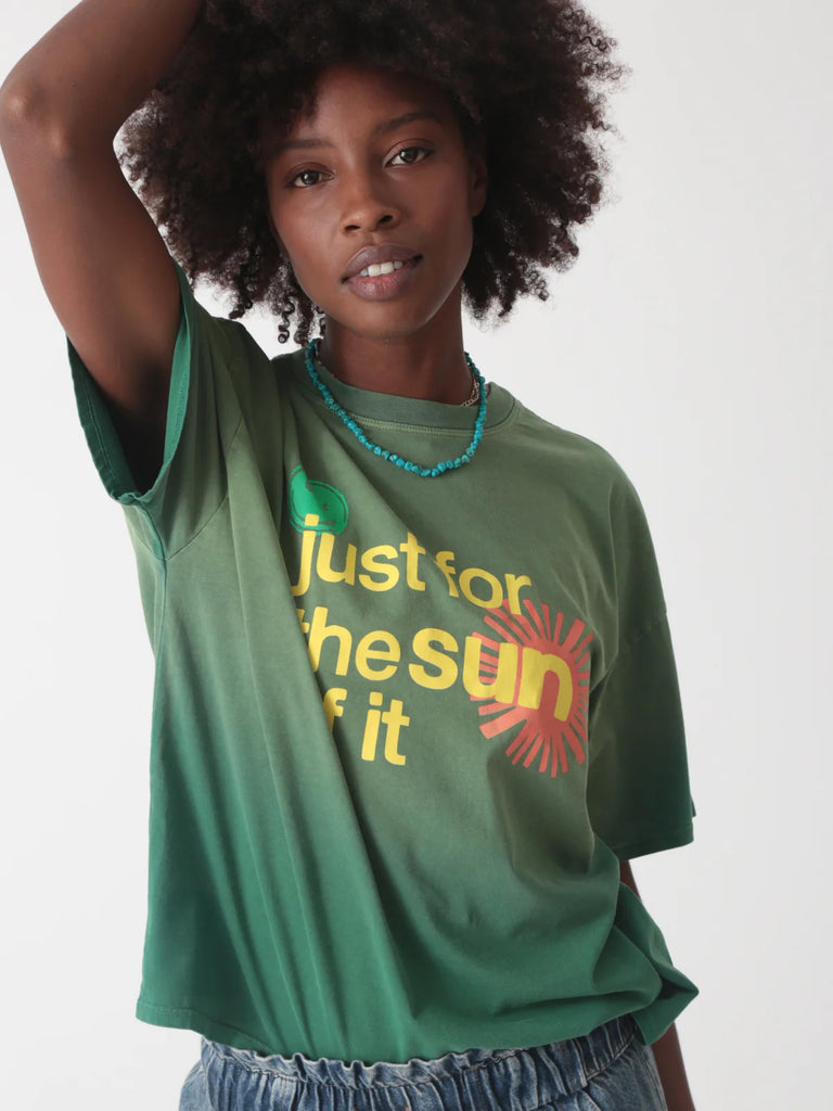 Classic Tee Sun Fun Graphic - Clover Green - Electric Rose