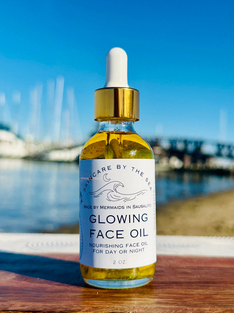 Glowing Face Oil / Skincare By The Sea