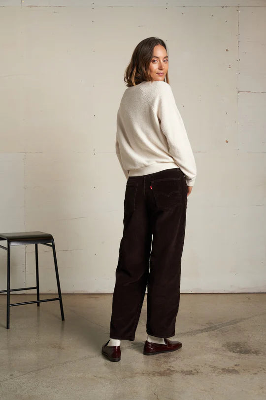 Zuri reverse fleece vneck raglan sweatshirt - Sugar - Perfect White Tee